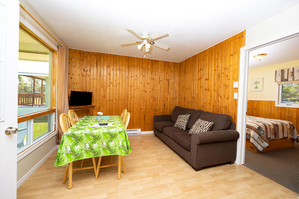 cottage-room-image-001
